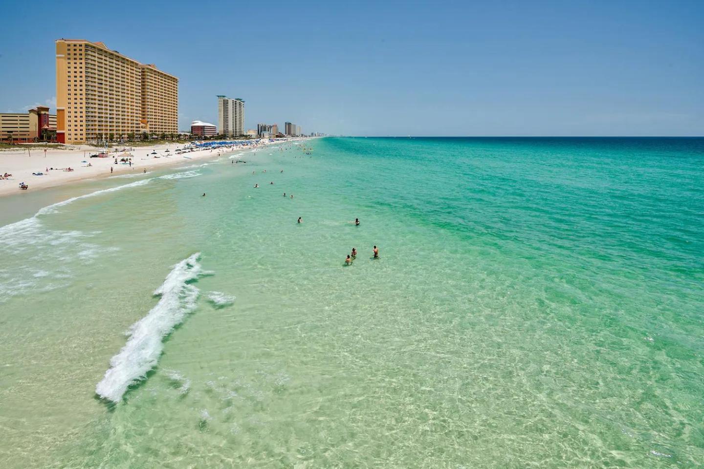 Surf Shack - Steps To The Beach, Lush Fenced Backyard Holiday home Panama City Beach